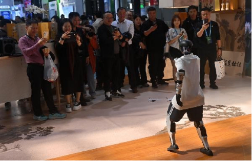 当林业遇上人工智能&mdash;&mdash;2025年世界林木业大会观察