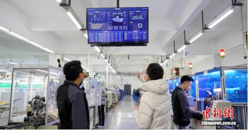 中国智造升级 民企助工厂更“聪明”