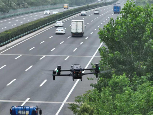 &ldquo;无人机+AI&rdquo;守护春运回家路